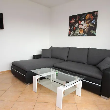 Reihenhaus Am Gross Labenzer See, Hébergement de vacances *