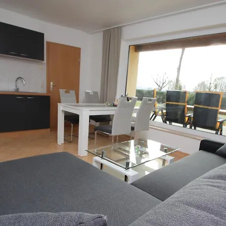 Reihenhaus Am Gross Labenzer See, Hébergement de vacances Klein Labenz